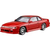 1/24 Scale Model Kit - NISSAN