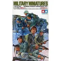 1/35 Scale Model Kit - TAMIYA Military Miniature Series