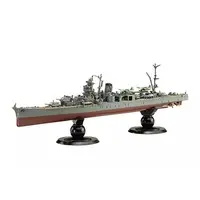 1/700 Scale Model Kit - Light cruiser