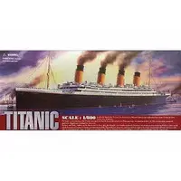 1/800 Scale Model Kit - Cruise Ship / Titanic