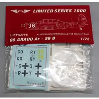 1/72 Scale Model Kit - Trainer aircraft