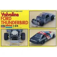 1/24 Scale Model Kit - Ford