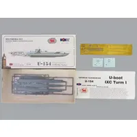 1/400 Scale Model Kit - Submarine