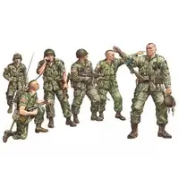 1/35 Scale Model Kit - People/Animals