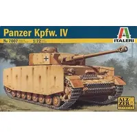 1/72 Scale Model Kit - Tank
