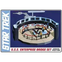1/32 Scale Model Kit - Star Trek / USS Enterprise (NCC-1701)