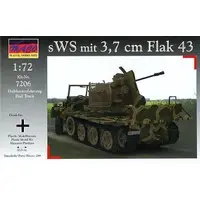 1/72 Scale Model Kit - Half-track
