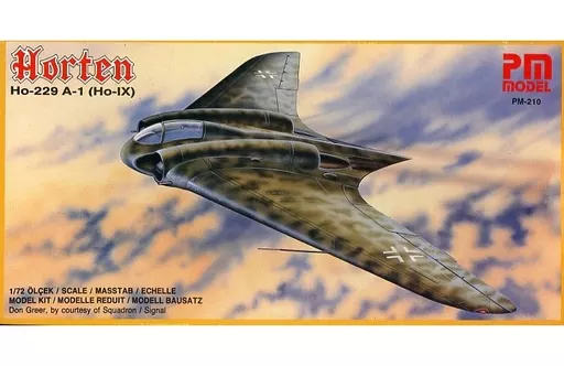 1/72 Scale Model Kit - Bomber