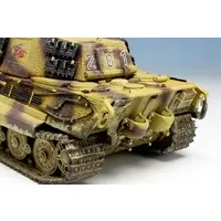 1/35 Scale Model Kit - Tank