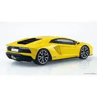 Lamborghini Aventador S(pearl yellow) Model Kit
