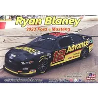 1/24 Scale Model Kit - Ford