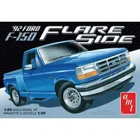 1/25 Scale Model Kit - Ford