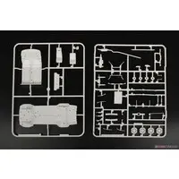 1/24 Scale Model Kit - Ford