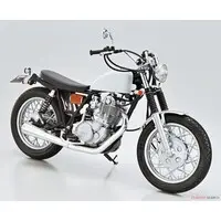 1/12 Yamaha1JR SR400S LIMITED EDITION '95 WITH CUSTOM PARTS Model Kit