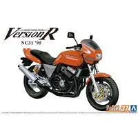 1/12 Scale Model Kit - Honda / Honda CB400SF