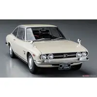 1/24 Scale Model Kit - Isuzu