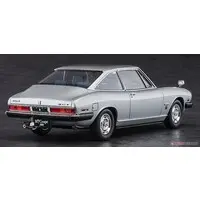 1/24 Scale Model Kit - Isuzu