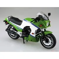 1/12 Kawasaki ZX900A GPZ900R Ninja '85 Model Kit