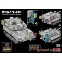 1/35 Scale Model Kit - Self-propelled artillery