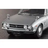 1/24 Scale Model Kit - Isuzu