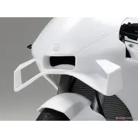 1/12 SCALE Team SUZUKI ECSTAR GSX-RR '20 Model Kit