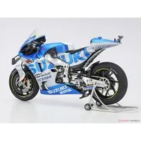 1/12 SCALE Team SUZUKI ECSTAR GSX-RR '20 Model Kit