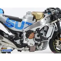 1/12 SCALE Team SUZUKI ECSTAR GSX-RR '20 Model Kit