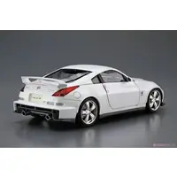 1/24 Scale Model Kit - The Model Car - NISSAN / FAIRLADY