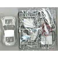 1/24 Scale Model Kit - The Model Car - NISSAN / FAIRLADY