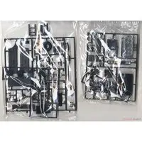 1/24 NISSAN KHC130 LAUREL HT 2000SGX '72 Model Kit