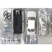 1/24 NISSAN Y32 CIMA TYPEⅢ LIMITED L AV '91 Model Kit