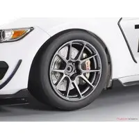 1/24 SCALE FORD MUSTANG GT4 Model Kit