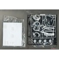 1/24 Scale Model Kit - The Model Car - NISSAN / SKYLINE