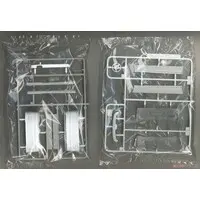 1/24 NISSAN E50 ELGRAND '99 Model Kit