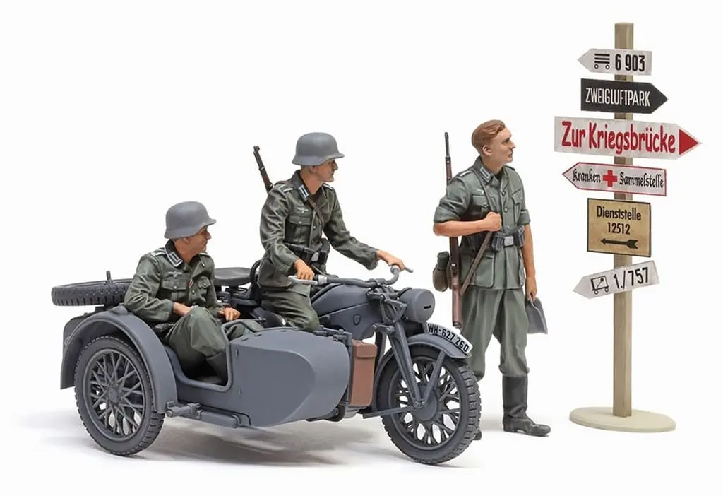 1/35 SCALE GERMAN KS600 MOTORCYCLE & SIDECAR Model Kit