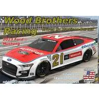 1/24 Scale Model Kit - Ford
