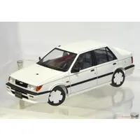 1/24 Scale Model Kit - Isuzu