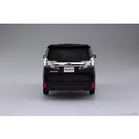TOYOTA VELLFIRE(BURNING BLACK CRYSTAL SHINE GLASS FLAKE) Model Kit