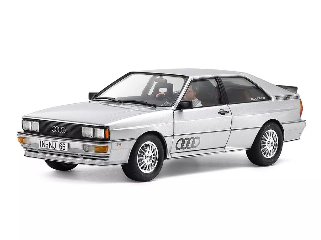 1/24 SCALE Audi quattro Model Kit