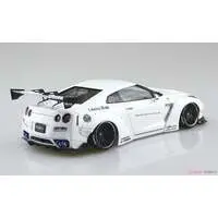 1/24 Scale Model Kit - NISSAN / SKYLINE