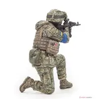 1/35 Scale Model Kit - Tank