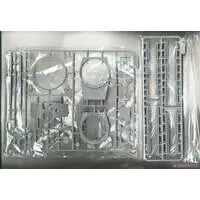 1/35 Scale Model Kit - Tank