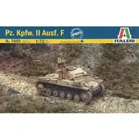 1/72 Scale Model Kit - Tank