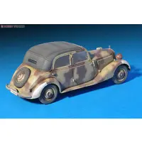 1/35 Scale Model Kit - Mercedes-Benz