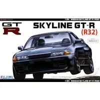 1/24 Scale Model Kit - NISSAN / SKYLINE