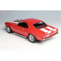 1/25 Scale Model Kit - Ford