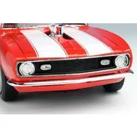 1/25 Scale Model Kit - Ford