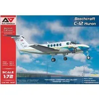 1/72 Scale Model Kit - Military transport aircraft / Beechcraft C-12 Huron