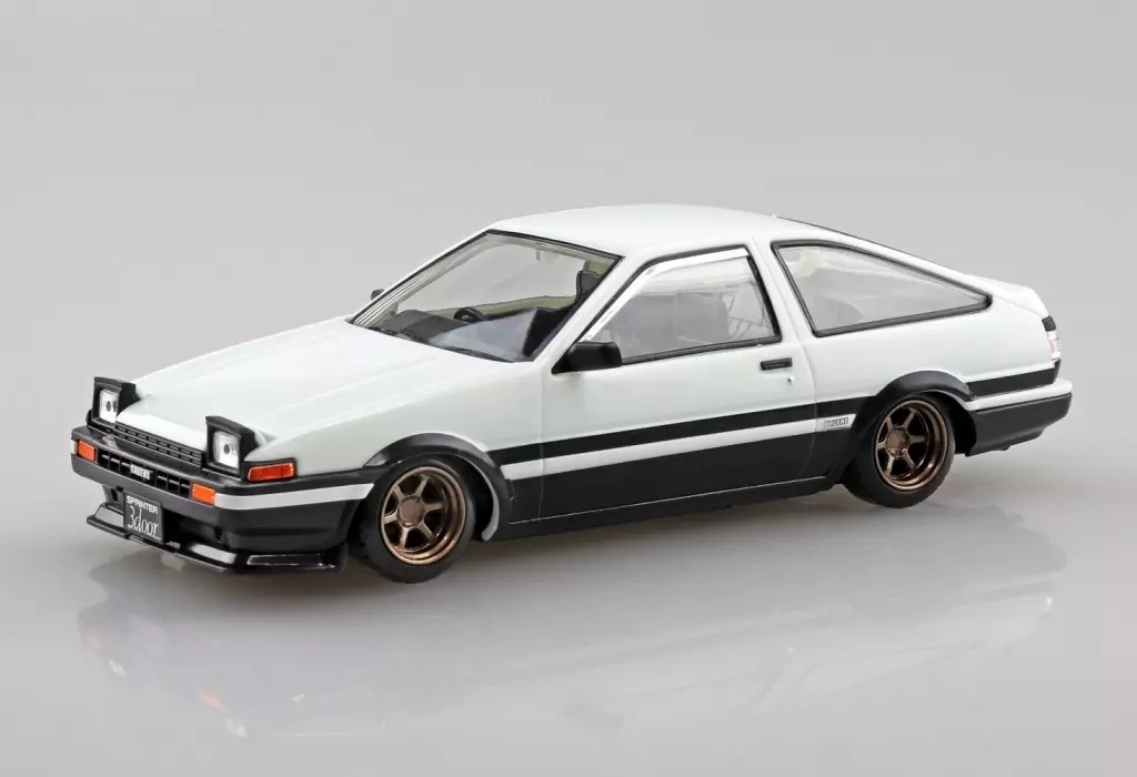 Toyota Sprinter Trueno Custom(High Tech Two Tone) Model Kit