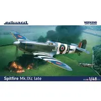 Weekend edition - 1/48 Scale Model Kit - Fighter aircraft model kits / Supermarine Spitfire